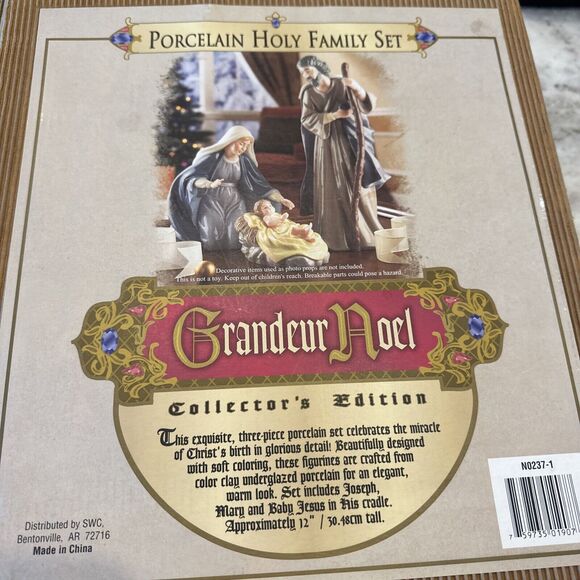 Grandeur Noel 2002 Holy Family Large Porcelain Nativity Set Collector's Edition - Picture 6 of 6